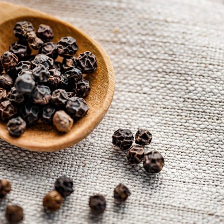 pepper, black pepper, peppercorn-5501218.jpg